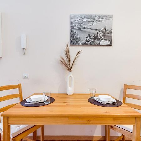 Vintage Apartment In The Jewish Quarter Boedapest Buitenkant foto