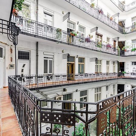 Vintage Apartment In The Jewish Quarter Boedapest Buitenkant foto