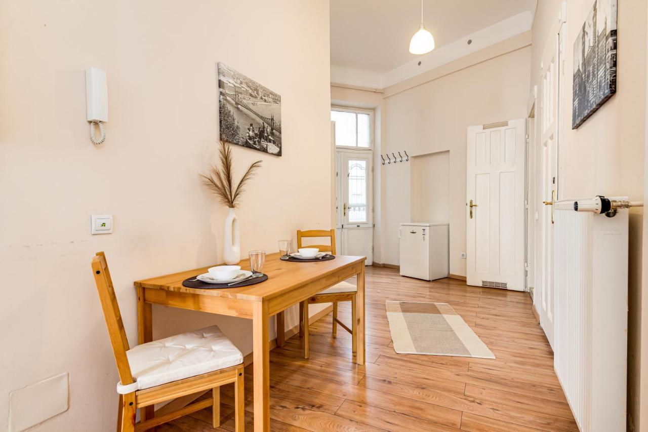 Vintage Apartment In The Jewish Quarter Boedapest Buitenkant foto