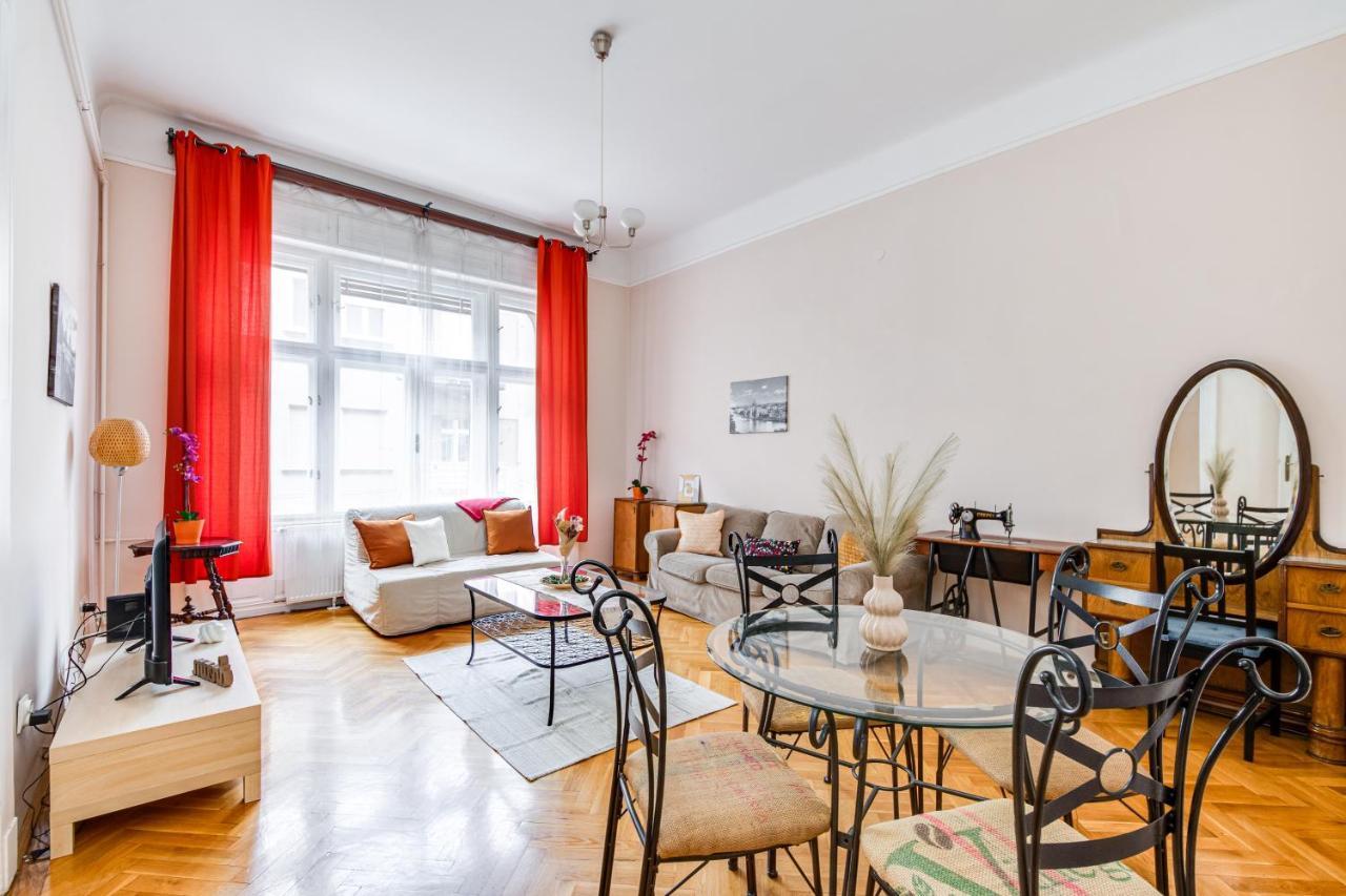 Vintage Apartment In The Jewish Quarter Boedapest Buitenkant foto