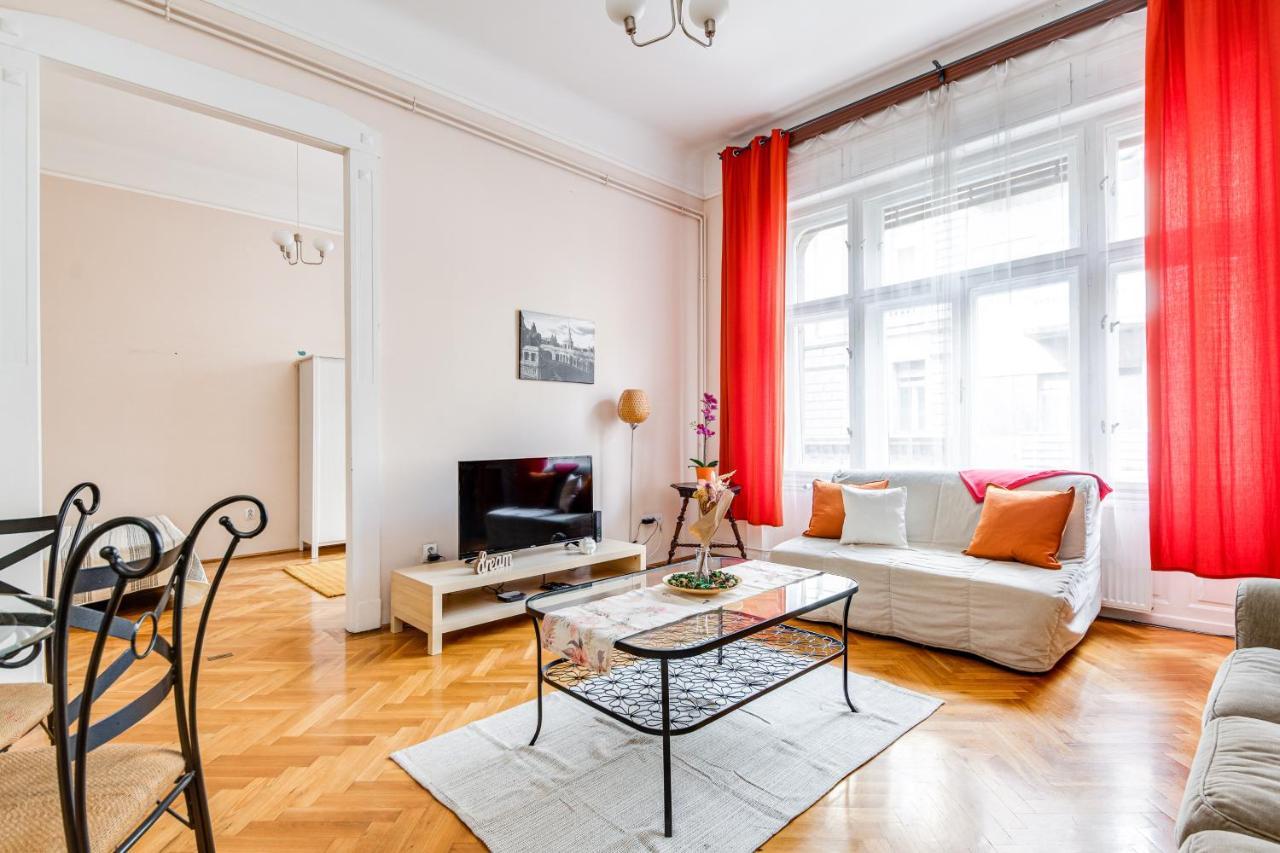 Vintage Apartment In The Jewish Quarter Boedapest Buitenkant foto