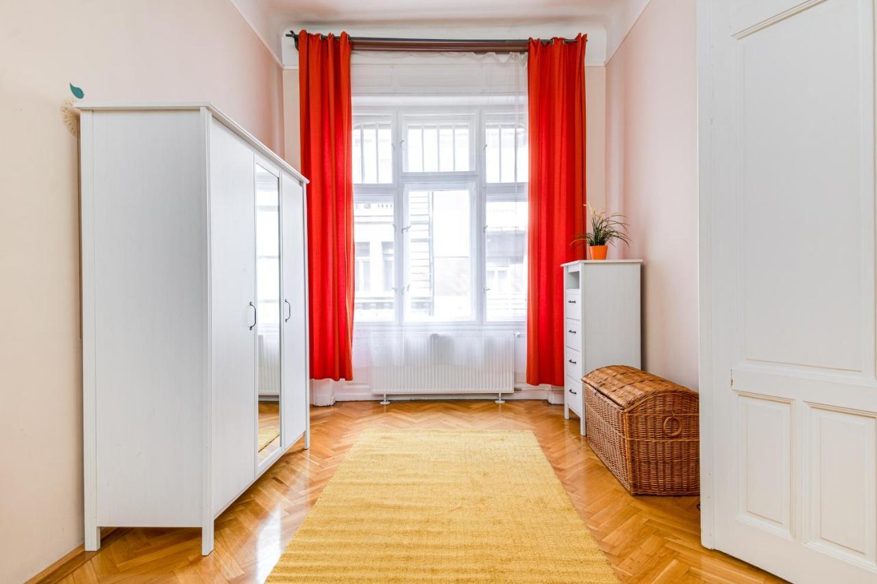 Vintage Apartment In The Jewish Quarter Boedapest Buitenkant foto