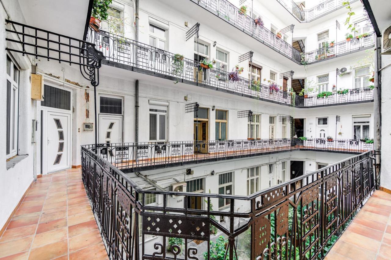 Vintage Apartment In The Jewish Quarter Boedapest Buitenkant foto